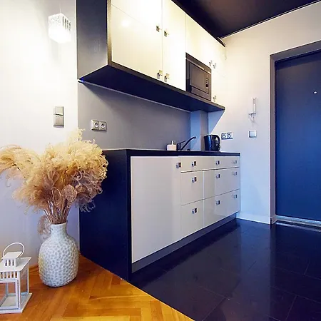 Avis - Wladyslawa 39