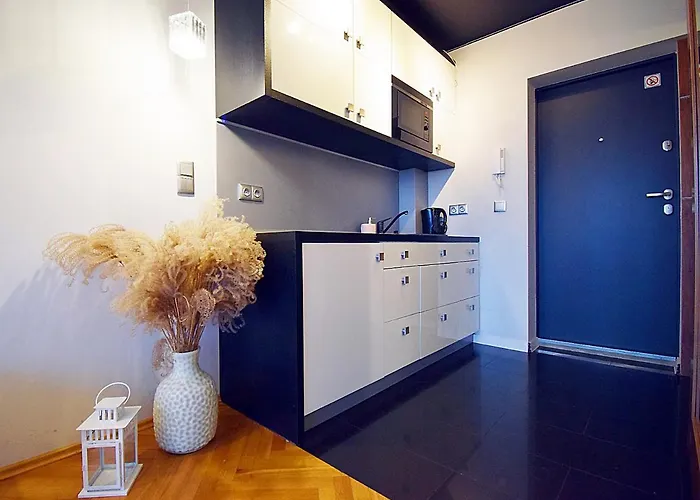 Avis - Wladyslawa 39